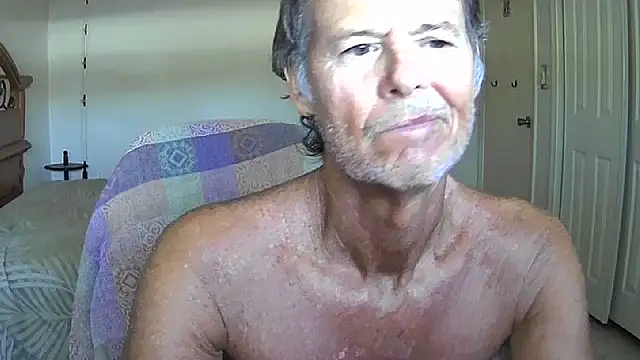 Snapshot of nakeedcowboi65 chatting on 18, 4, 2026 nakeedcowboi65 online show from 18, 4, 2026