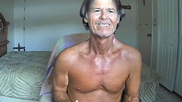 Snapshot of nakeedcowboi65 chatting on 21, 4, 2026 nakeedcowboi65 online show from 21, 4, 2026