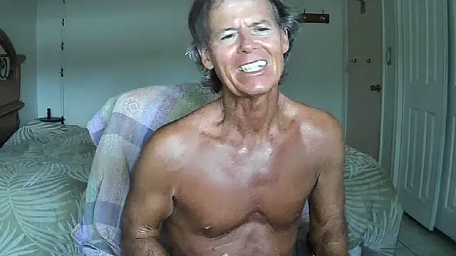 Snapshot of nakeedcowboi65 chatting on 10, 5, 2026 nakeedcowboi65 online show from 10, 5, 2026