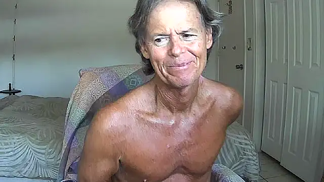 Snapshot of nakeedcowboi65 chatting on 27, 5, 2026 nakeedcowboi65 online show from 27, 5, 2026
