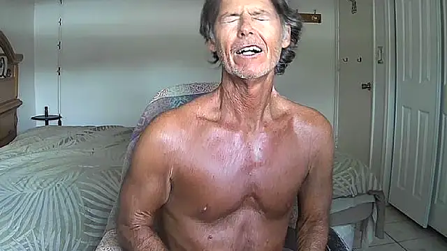 Snapshot of nakeedcowboi65 chatting on 20, 4, 2026 nakeedcowboi65 online show from 20, 4, 2026