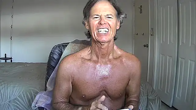 Snapshot of nakeedcowboi65 chatting on 11, 5, 2026 nakeedcowboi65 online show from 11, 5, 2026