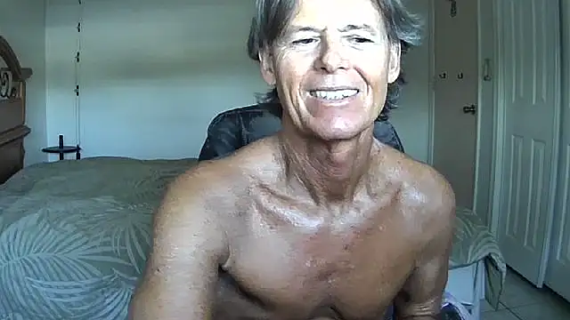 Snapshot of nakeedcowboi65 chatting on 4, 5, 2026 nakeedcowboi65 online show from 4, 5, 2026