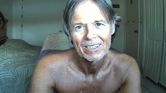 Snapshot of nakeedcowboi65 chatting on 17, 4, 2026 nakeedcowboi65 online show from 17, 4, 2026