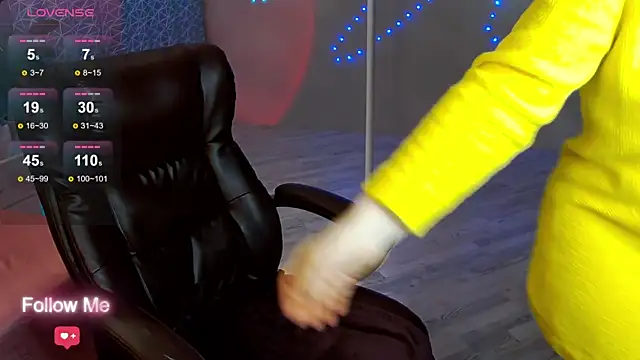 AngelaWhiti online show from 30, 1, 2025