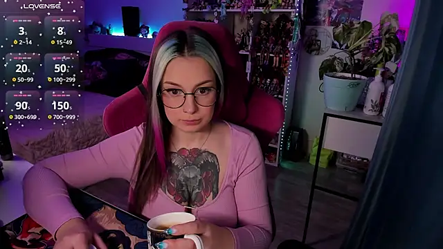 Snapshot of ChloeKohaku chatting on 17, 2, 2025 ChloeKohaku online show from 17, 2, 2025