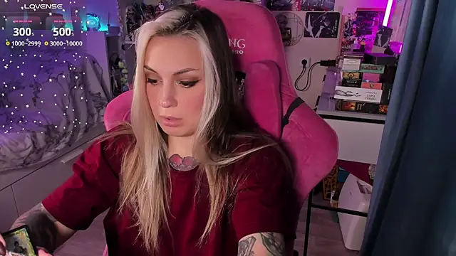 Snapshot of ChloeKohaku chatting on 22, 11, 2025 ChloeKohaku online show from 22, 11, 2025