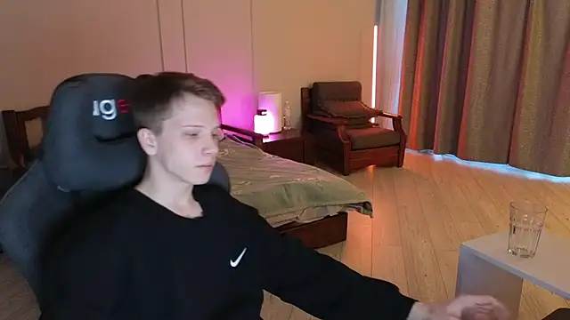 arlekincrop online show from 3, 3, 2025