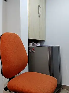 Business dickkk online show from 4, 3, 2025