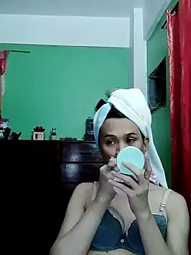 QueenSoreal online show from 23, 9, 2025