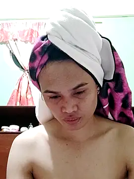 QueenSoreal online show from 27, 11, 2025