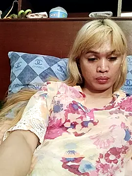 QueenSoreal online show from 12, 7, 2026