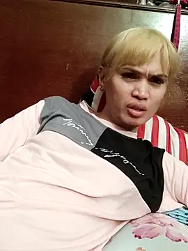 QueenSoreal online show from 17, 6, 2026
