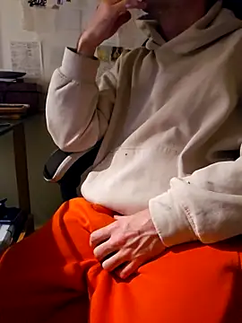 verylargecock online show from 18, 2, 2026