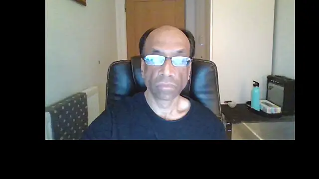 Snapshot of rauncher1 chatting on 5, 5, 2026 rauncher1 online show from 5, 5, 2026