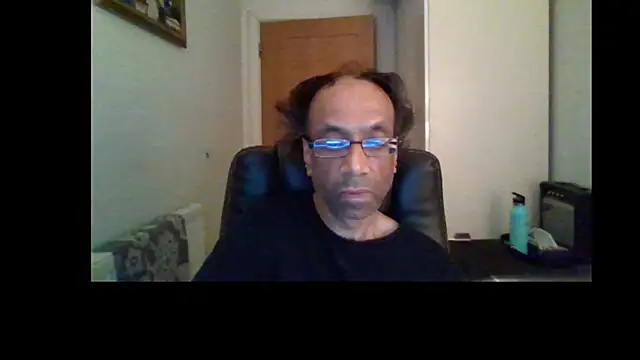 Snapshot of rauncher1 chatting on 8, 7, 2026 rauncher1 online show from 8, 7, 2026