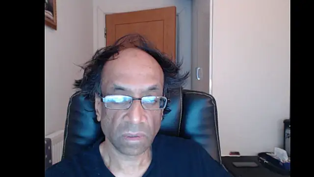 Snapshot of rauncher1 chatting on 26, 6, 2026 rauncher1 online show from 26, 6, 2026
