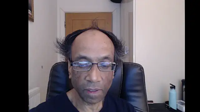 Snapshot of rauncher1 chatting on 18, 5, 2026 rauncher1 online show from 18, 5, 2026