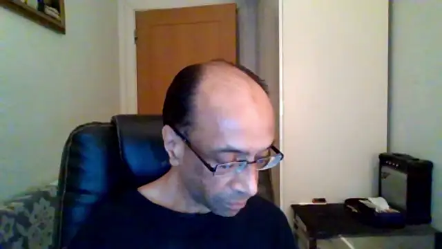 Snapshot of rauncher1 chatting on 15, 6, 2026 rauncher1 online show from 15, 6, 2026