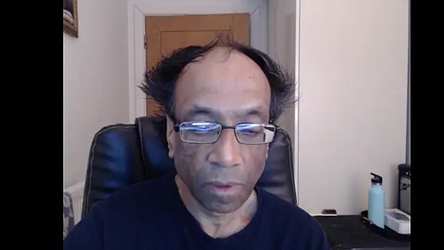 Snapshot of rauncher1 chatting on 15, 5, 2026 rauncher1 online show from 15, 5, 2026