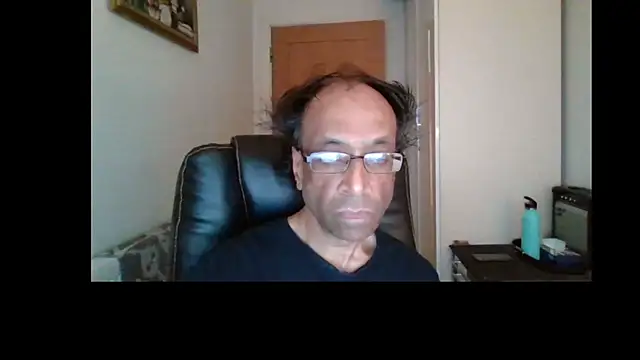 Snapshot of rauncher1 chatting on 18, 7, 2026 rauncher1 online show from 18, 7, 2026