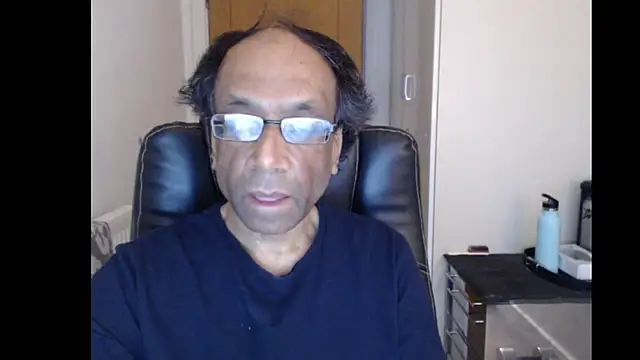 Snapshot of rauncher1 chatting on 21, 5, 2026 rauncher1 online show from 21, 5, 2026