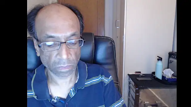 Snapshot of rauncher1 chatting on 17, 6, 2026 rauncher1 online show from 17, 6, 2026