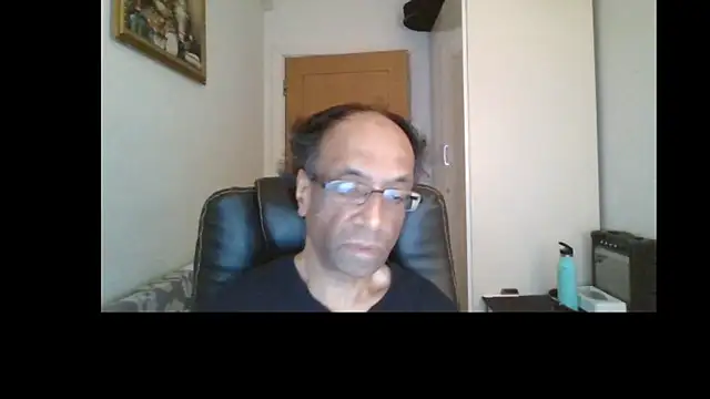 Snapshot of rauncher1 chatting on 9, 5, 2026 rauncher1 online show from 9, 5, 2026