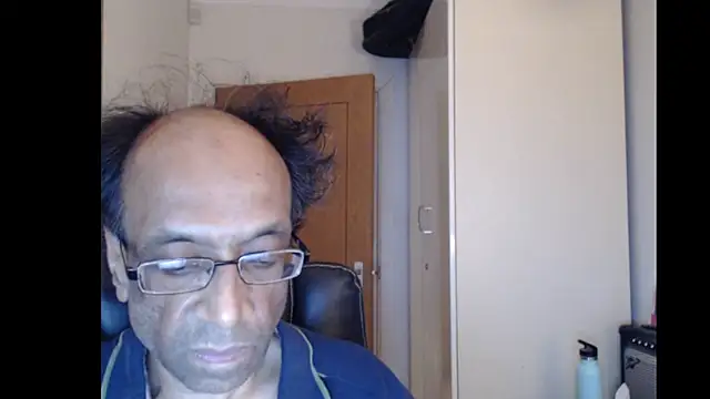 Snapshot of rauncher1 chatting on 25, 6, 2026 rauncher1 online show from 25, 6, 2026