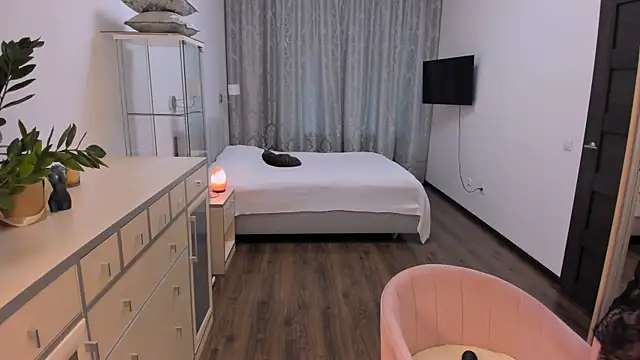 Bianca lala online show from 5, 10, 2025