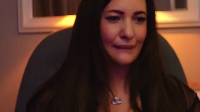 Snapshot of YaaraCollins chatting on 25, 10, 2025 YaaraCollins online show from 25, 10, 2025