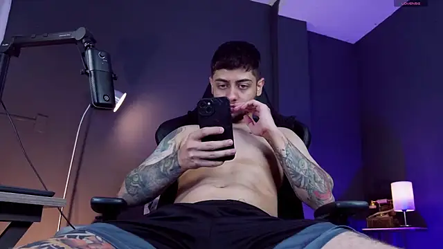 alessandro duty online show from 30, 10, 2025