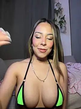 Snapshot of LilEuphoria chatting on 12, 3, 2026 LilEuphoria online show from 12, 3, 2026