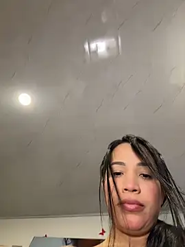 SQUIRTINGQUEEN11 online show from 6, 3, 2026