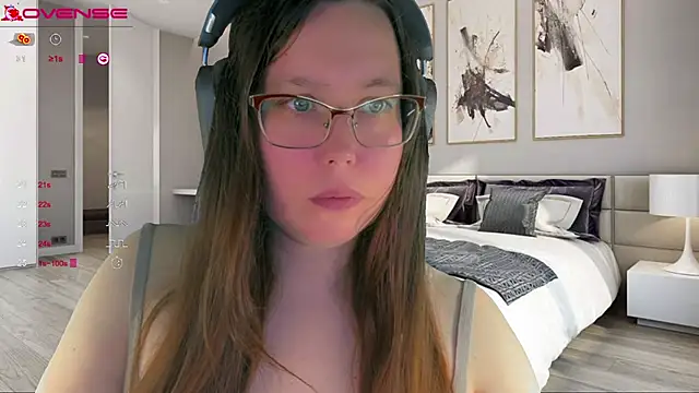 Victoria Romans online show from 3, 10, 2025