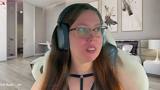 Victoria Romans online show from 5, 12, 2025