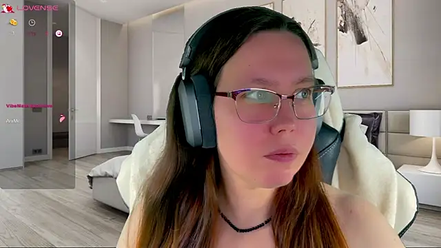 Victoria Romans online show from 25, 10, 2025