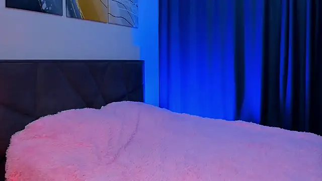 SweetMilkis online show from 8, 12, 2024