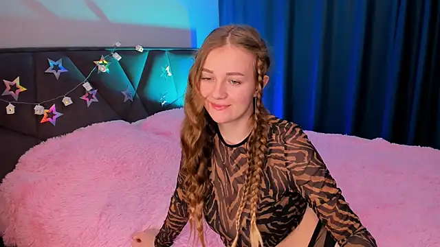 SweetMilkis online show from 21, 12, 2024