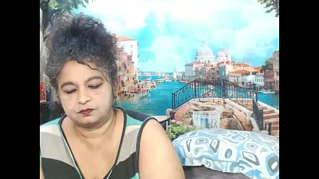 Snapshot of indianstar75 chatting on 10, 10, 2025 indianstar75 online show from 10, 10, 2025