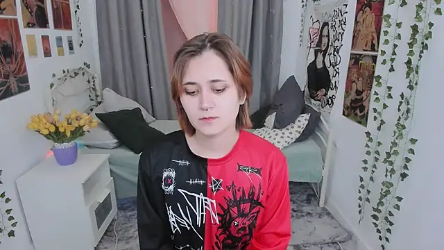 Alexa Lexi  online show from 11, 3, 2025