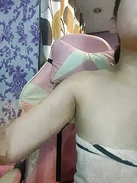 Snapshot of Sweety_Aria chatting on 22, 10, 2025 Sweety Aria online show from 22, 10, 2025