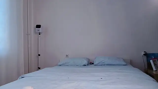 Milky   Way online show from 16, 2, 2025