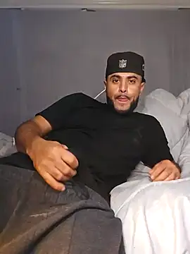 gardy8585 online show from 17, 12, 2024