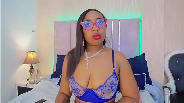 Snapshot of CaseyMoon chatting on 22, 2, 2026 CaseyMoon online show from 22, 2, 2026