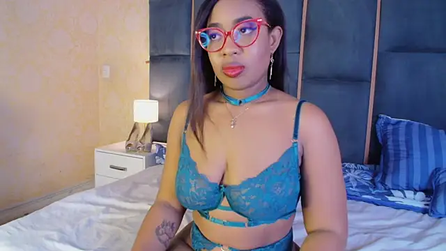 CaseyMoon online show from 21, 12, 2025