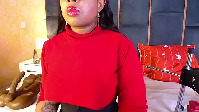 CaseyMoon online show from 13, 11, 2025