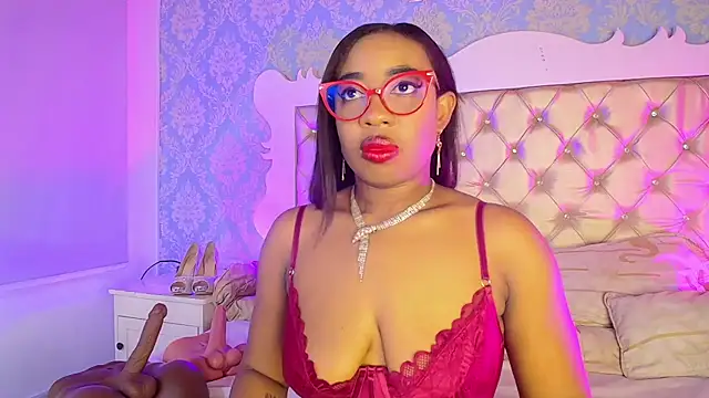 CaseyMoon online show from 4, 3, 2026