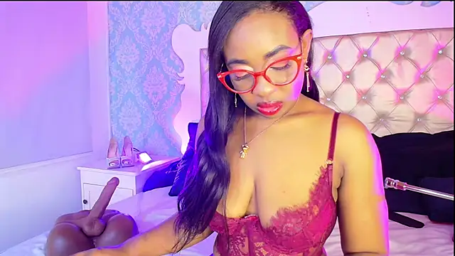 Snapshot of CaseyMoon chatting on 11, 5, 2026 CaseyMoon online show from 11, 5, 2026