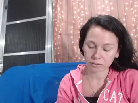 Venusluxodomme online show from 14, 4, 2026